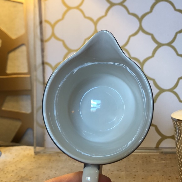 Grace’s Teaware silver geometric teapot, sugar, & creamer set. Good condition. - Picture 9 of 16